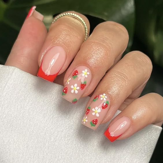 Glossy Scattered Strawberry Short Square Nails — Strawberry Nails