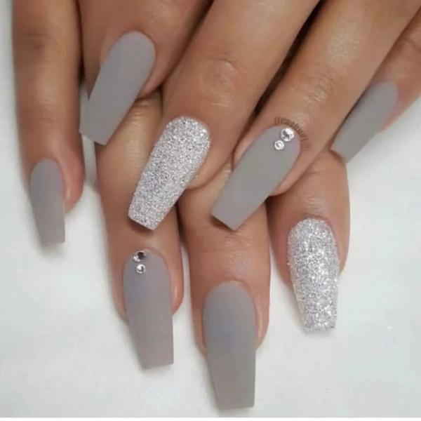 Realistic Marble Gray and White Short Square Nails Realistic Marble Gray and White Short Square Nails — Gray Nails