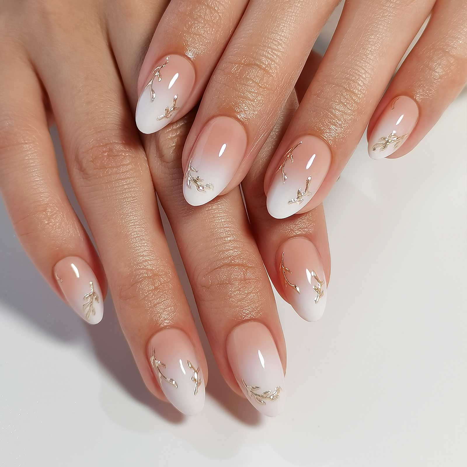 Nude Ombre Gold Vine Nails Nude Ombre Gold Vine Nails — Gold Nails