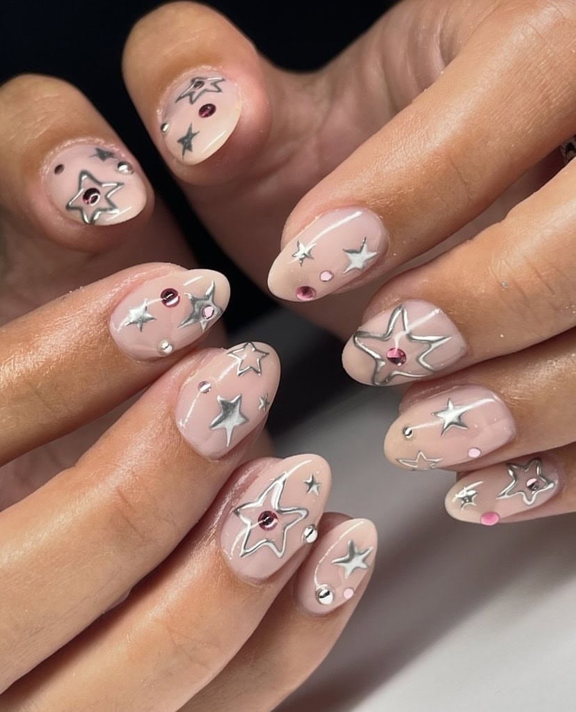 Nude 3D Silver Star Charm Nails Nude 3D Silver Star Charm Nails — Star Nails