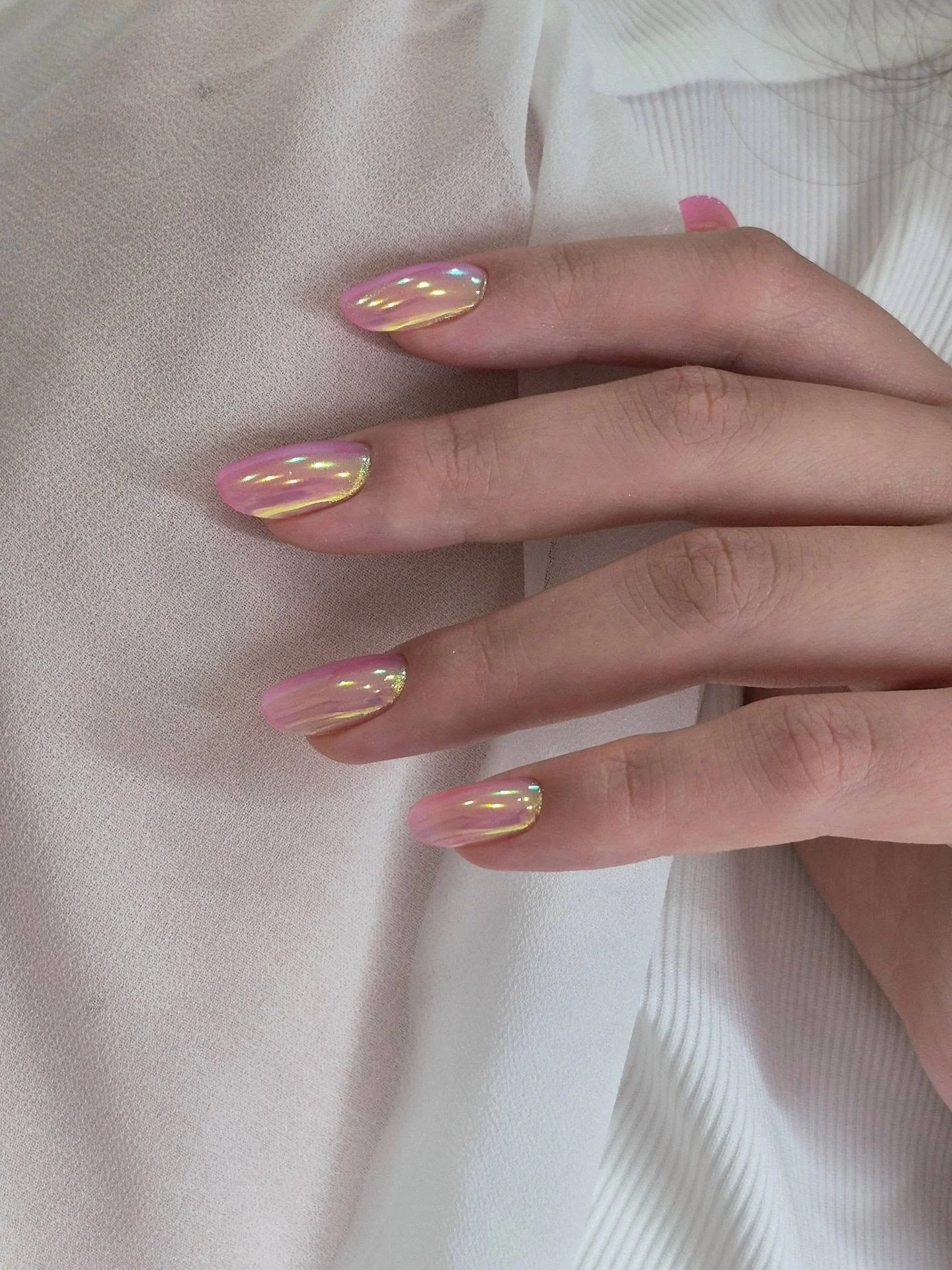 26 Pearl Nails With Iridescent Glossy Elegant Finish: The New Chic Nail Trend