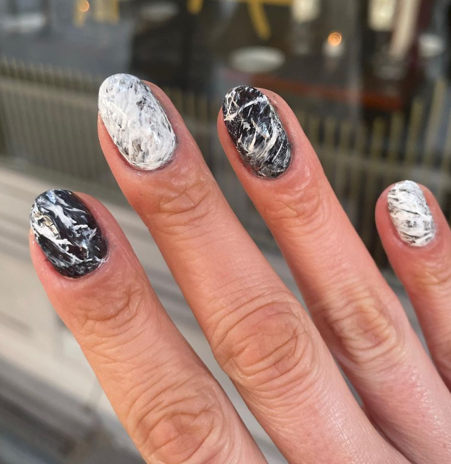 Classic Black and White Oval Marble Classic Black and White Oval Marble — Marble Nails