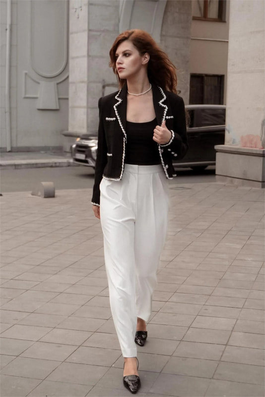 Classic Black and White Ensemble with Pearl Necklace Classic Black and White Ensemble with Pearl Necklace — Old Money Outfits
