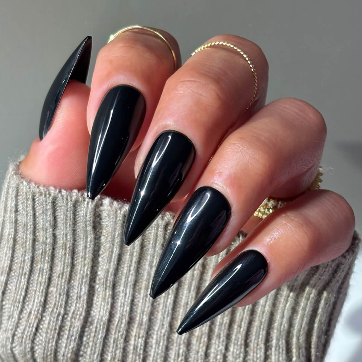 Deep Glossy Black Stilettos — Stiletto Nails