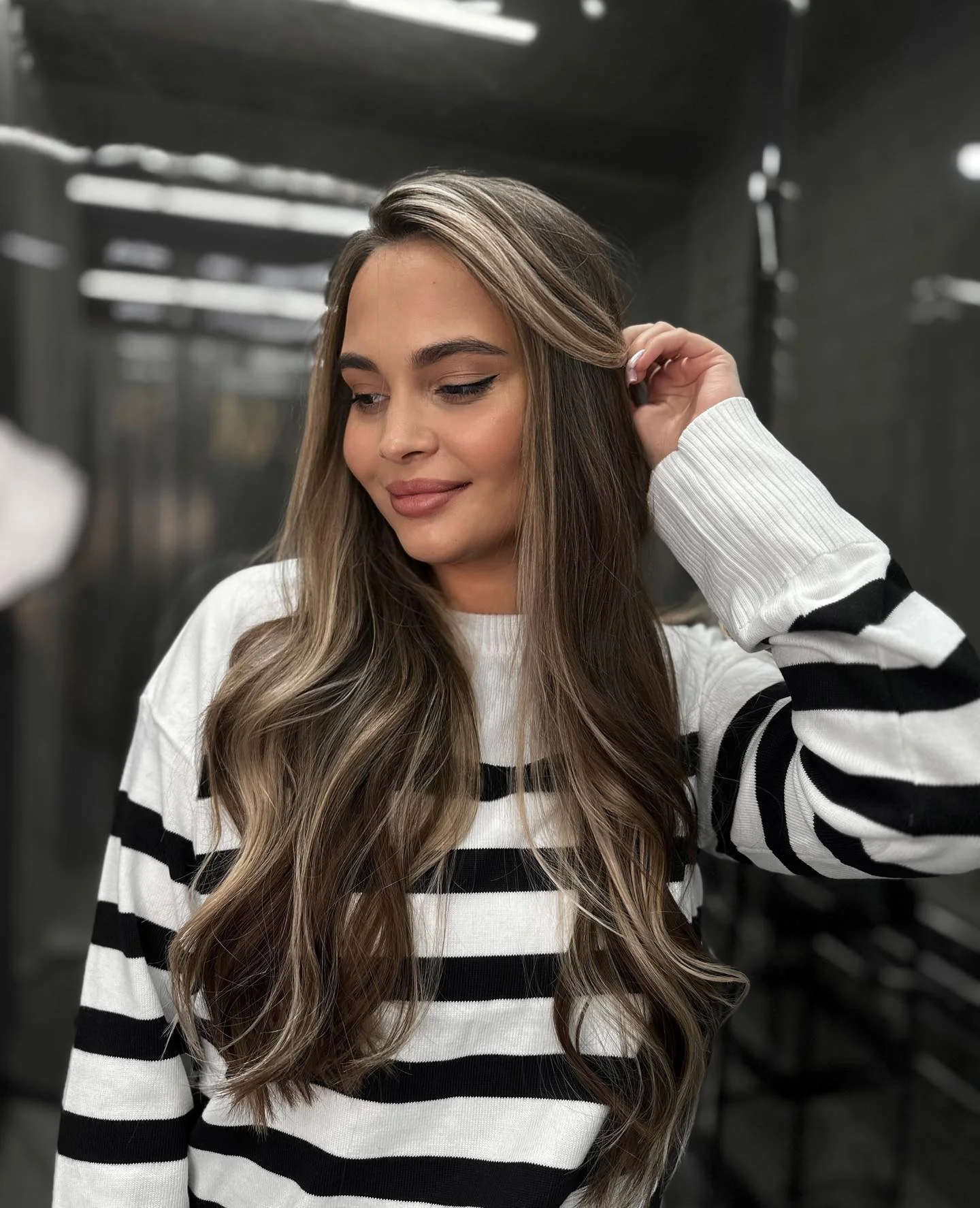 30 Halo Hair Color Ideas for a Trendy Look and a Fresh New Style