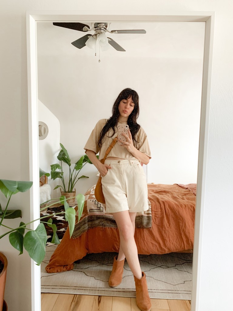 Matching Beige Set with Ankle Boots for Minimalist Casual Matching Beige Set with Ankle Boots for Minimalist Casual — Casual Outfits