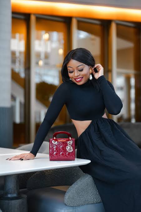 Textured Fabric Smooth Fabric Outfit Idea — Date Night Outfits