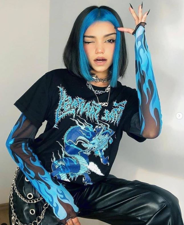Futuristic Punk: Dragon Tee, Mesh Top, and Faux Leather Pants Futuristic Punk: Dragon Tee, Mesh Top, and Faux Leather Pants — Punk Outfits