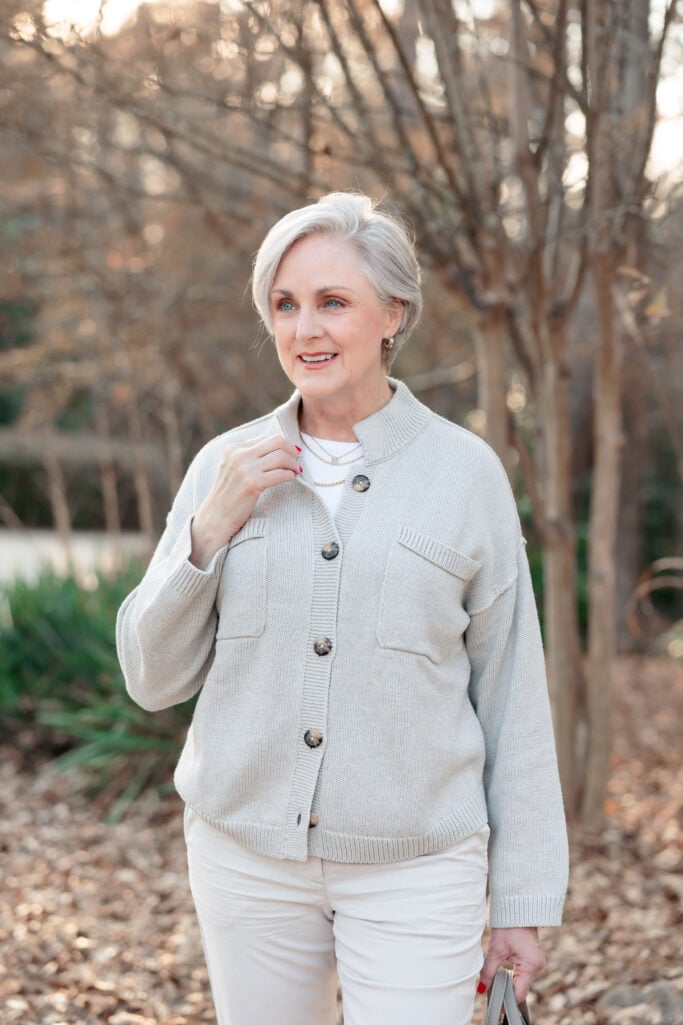 Comfortable Daywear: Knit Cardigan with Beige Trousers Comfortable Daywear: Knit Cardigan with Beige Trousers — Outfits for Women Over 60