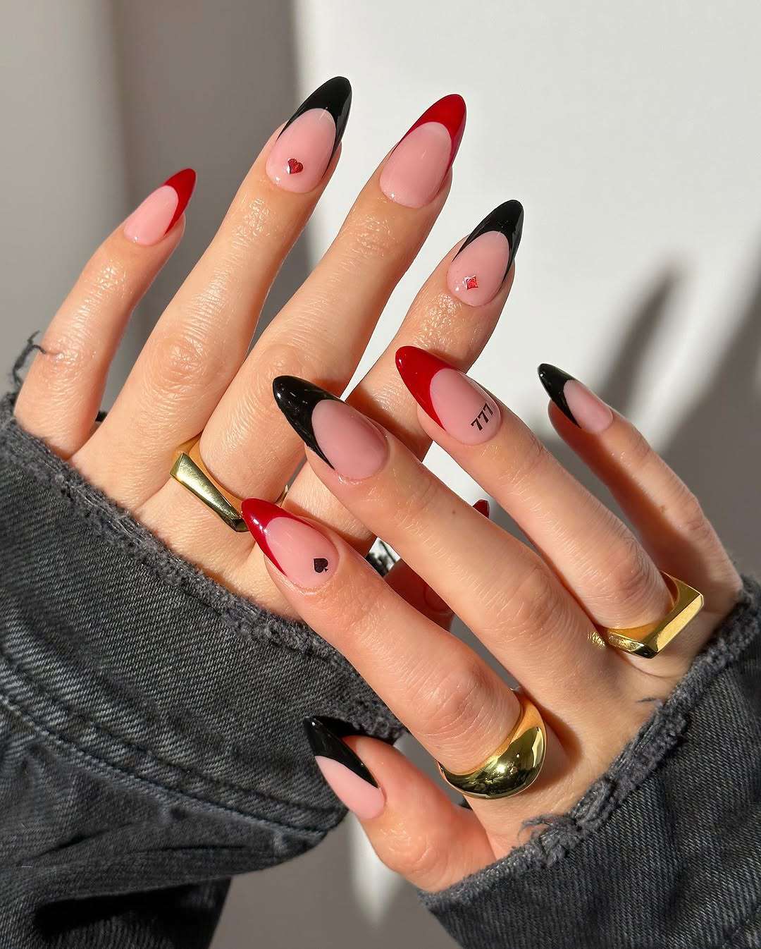 Glossy Marbled Red and Black Almond Nails Glossy Marbled Red and Black Almond Nails — Red and Black Nails