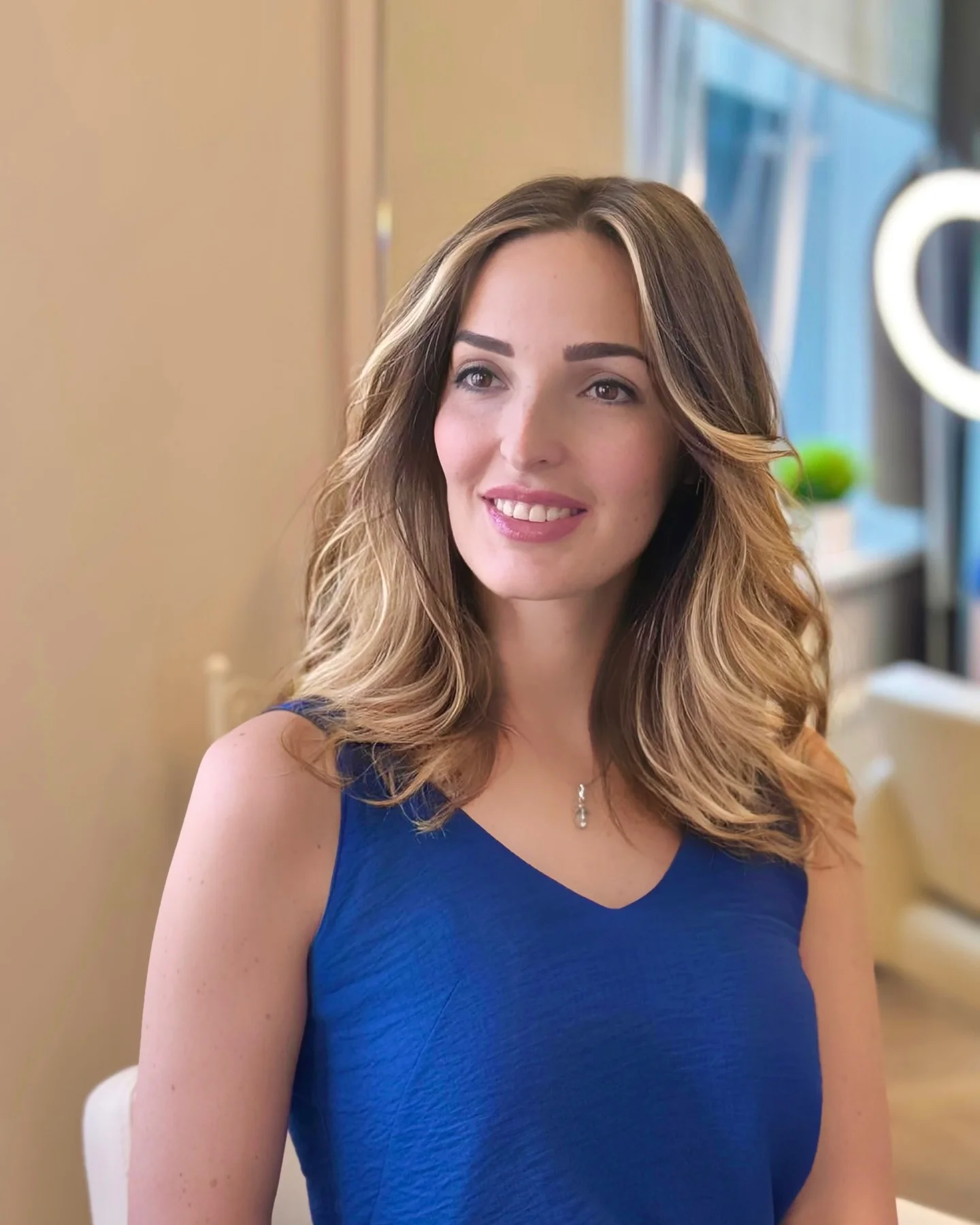 22 Gorgeous Long Hairstyles With Face-Framing Layers