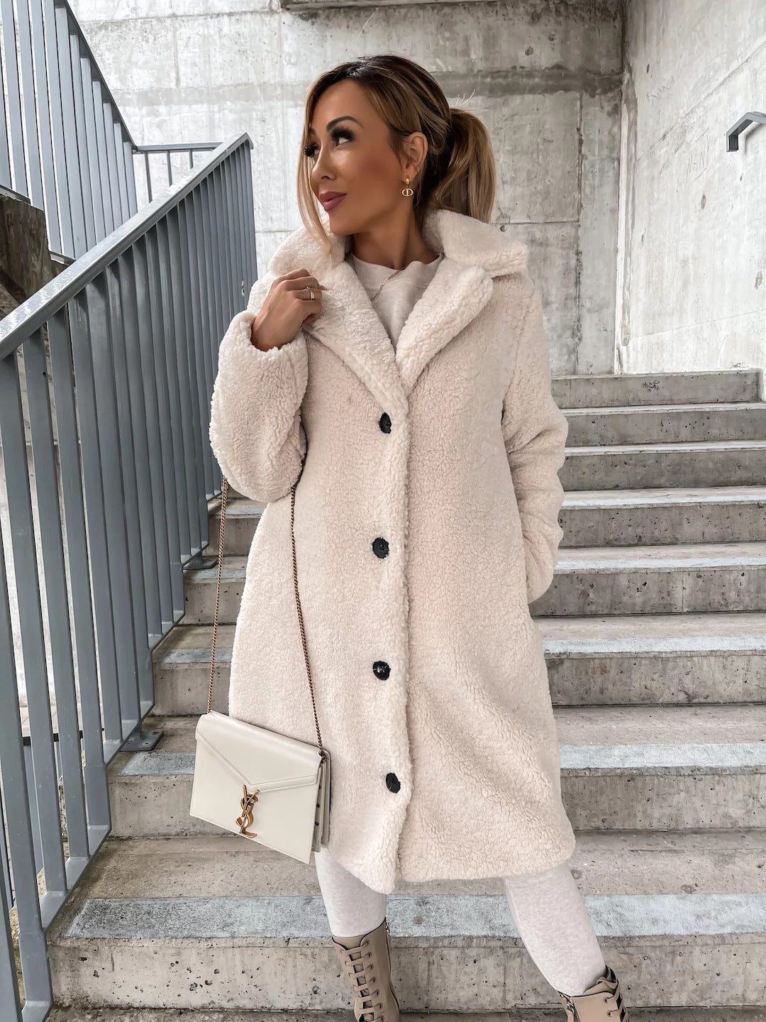 Casual Cold Weather Outfit Idea — Clean Girl Outfits