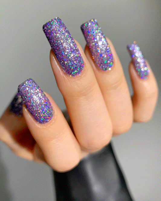 Playful Whimsical Visual Idea Playful Whimsical Visual Idea — Holographic Nails