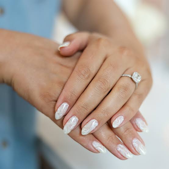 Medium Almond Marble Swirl Wedding Nails