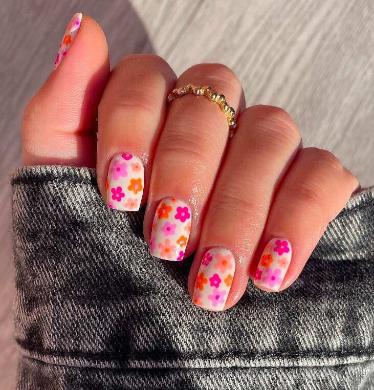 Vibrant Floral Pattern — Short Square Nails