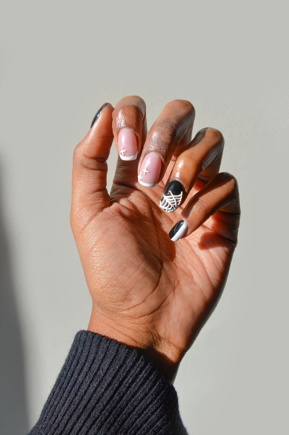 Spider Web Black French Tip Nails Spider Web Black French Tip Nails — Black and White Nails