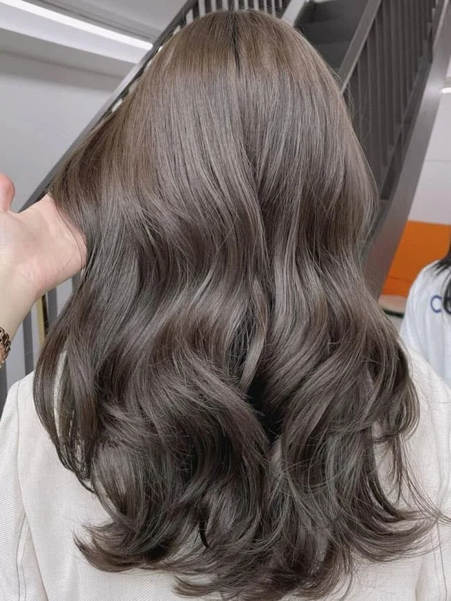 24 Chocolate Brown Hair: Trendy Shades and Color Ideas