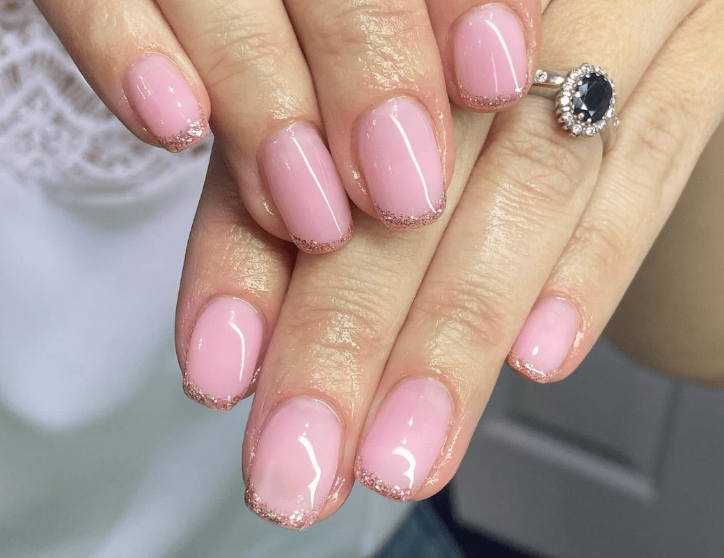 Glossy With Glitter Visual Idea Glossy With Glitter Visual Idea — Micro French Nails