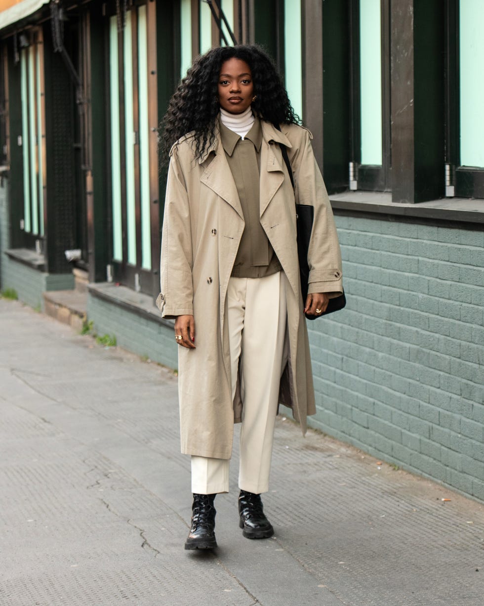 Black Lace-Up Boots Outfit Idea Black Lace-Up Boots Outfit Idea — Dinner Outfits