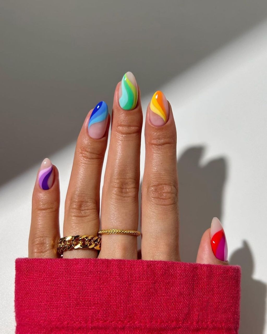 Rainbow Stripe Swirls on Accent Nails Rainbow Stripe Swirls on Accent Nails — Swirl Nails