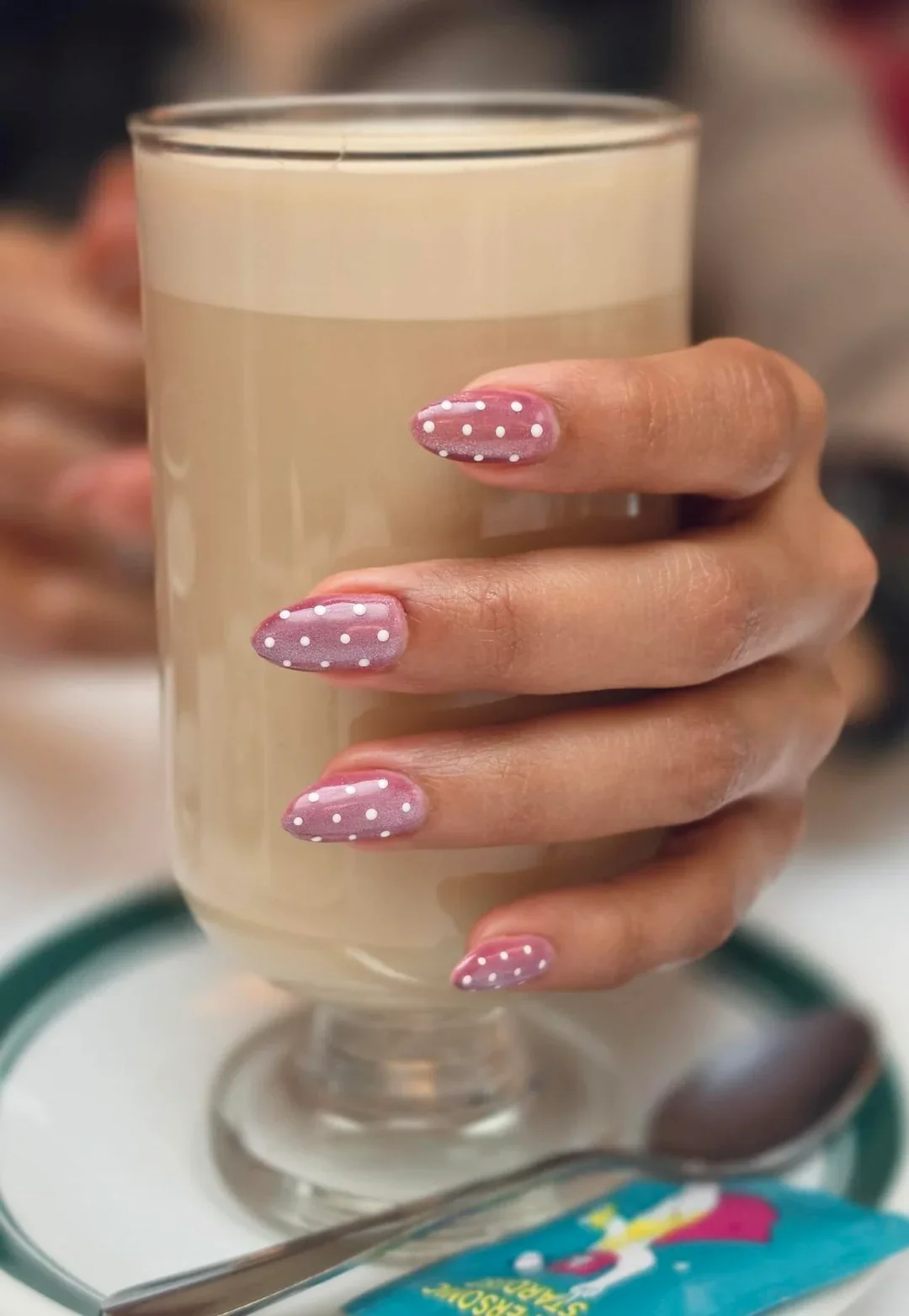 26 Polka Dot Nails Trend: Cute and Stylish Manicure Ideas