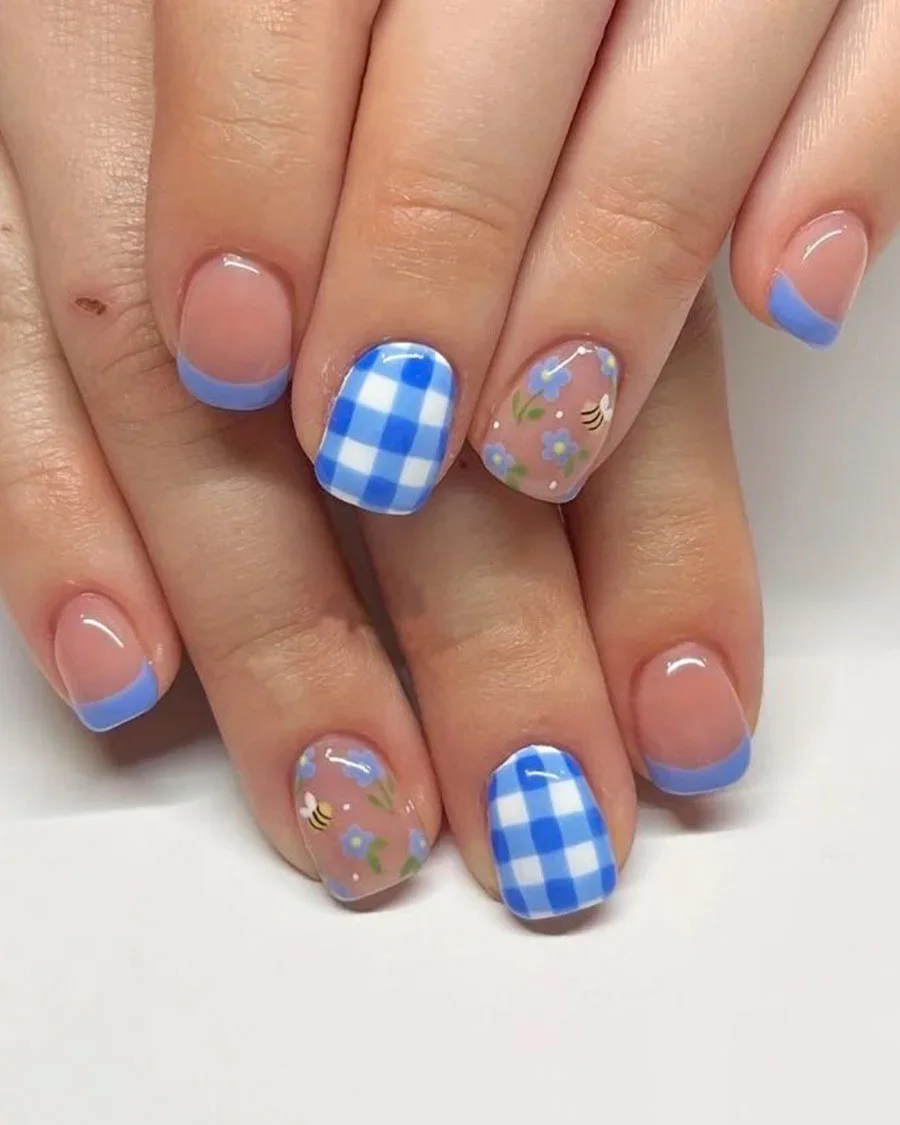 Blue Checkered with Floral and Bee Accents Blue Checkered with Floral and Bee Accents — Checkered Nails