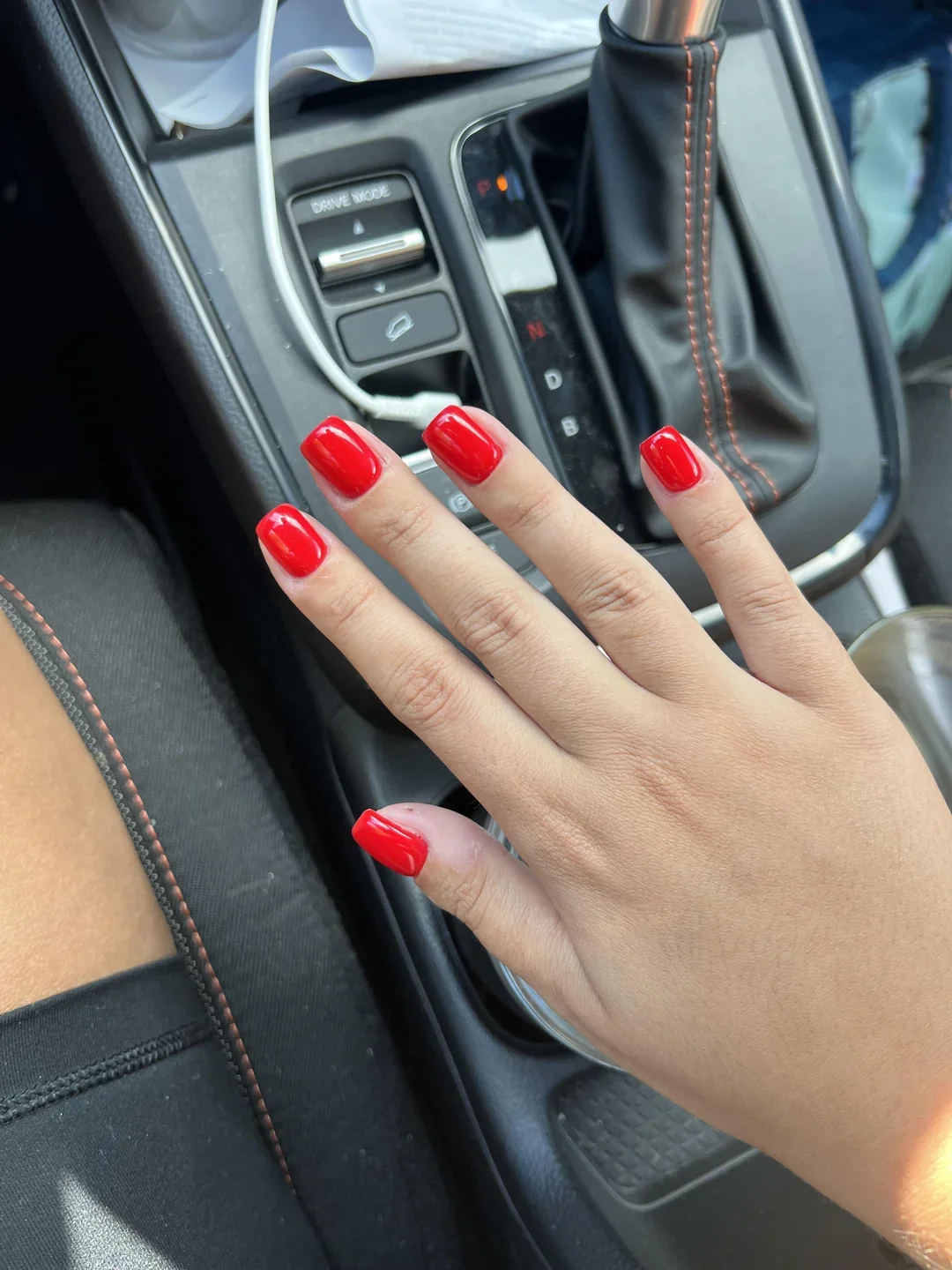 23 Short Glossy Nails For Natural Beauty Trends