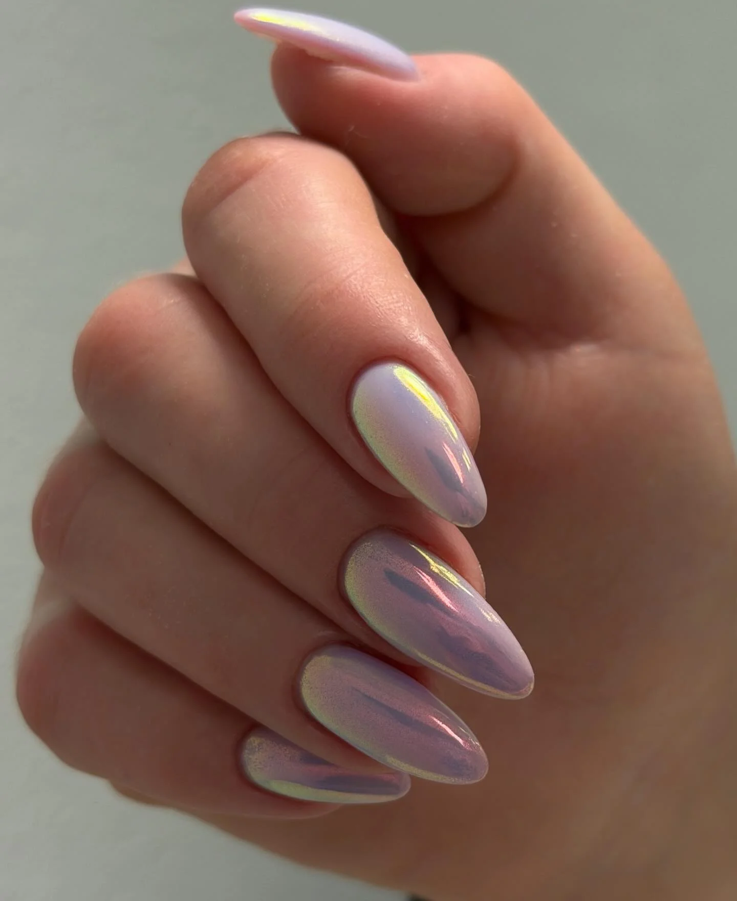 26 Pearl Nails With Iridescent Glossy Elegant Finish: The New Chic Nail Trend