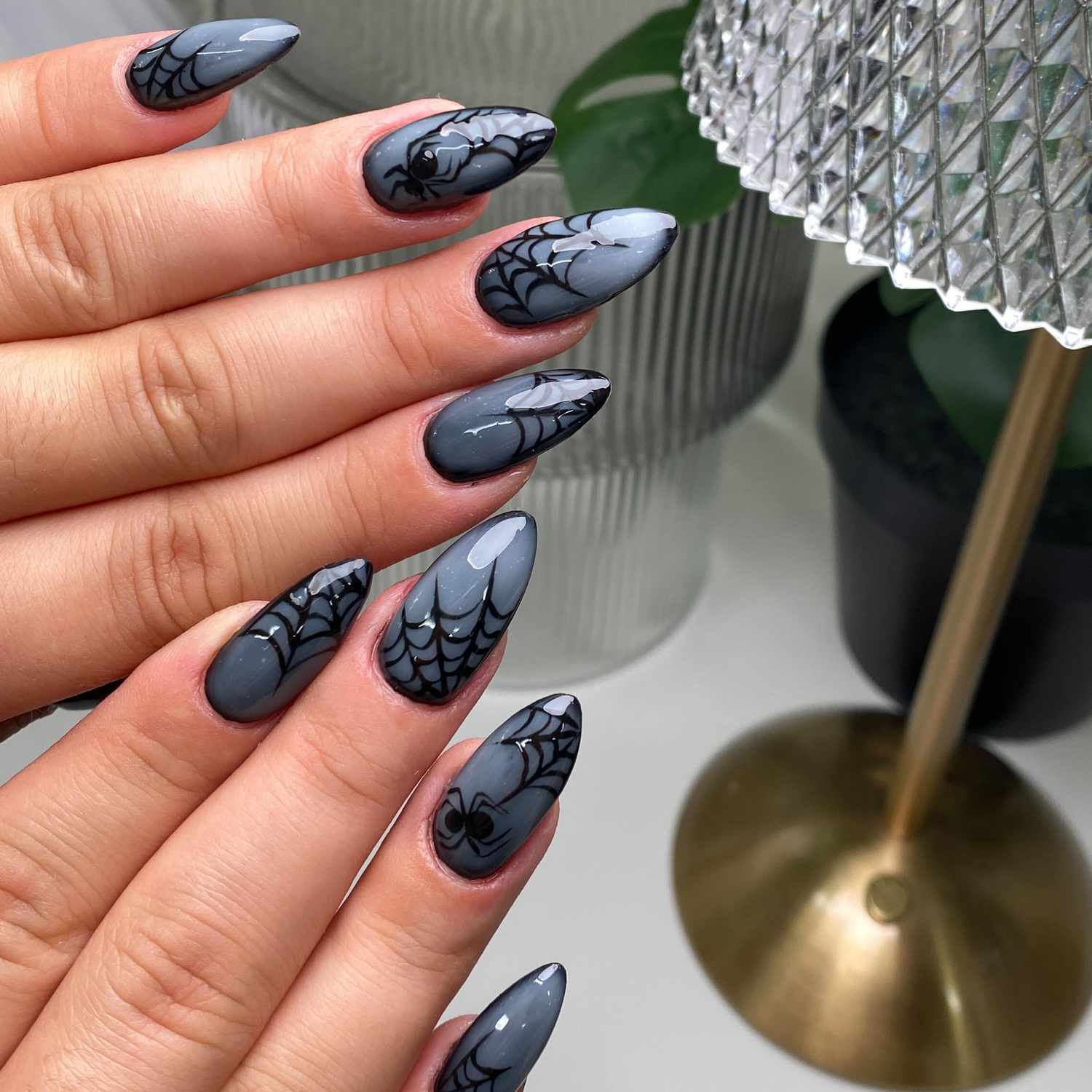 Grey Gradient With Black Spider Webs Grey Gradient With Black Spider Webs — Goth Nails
