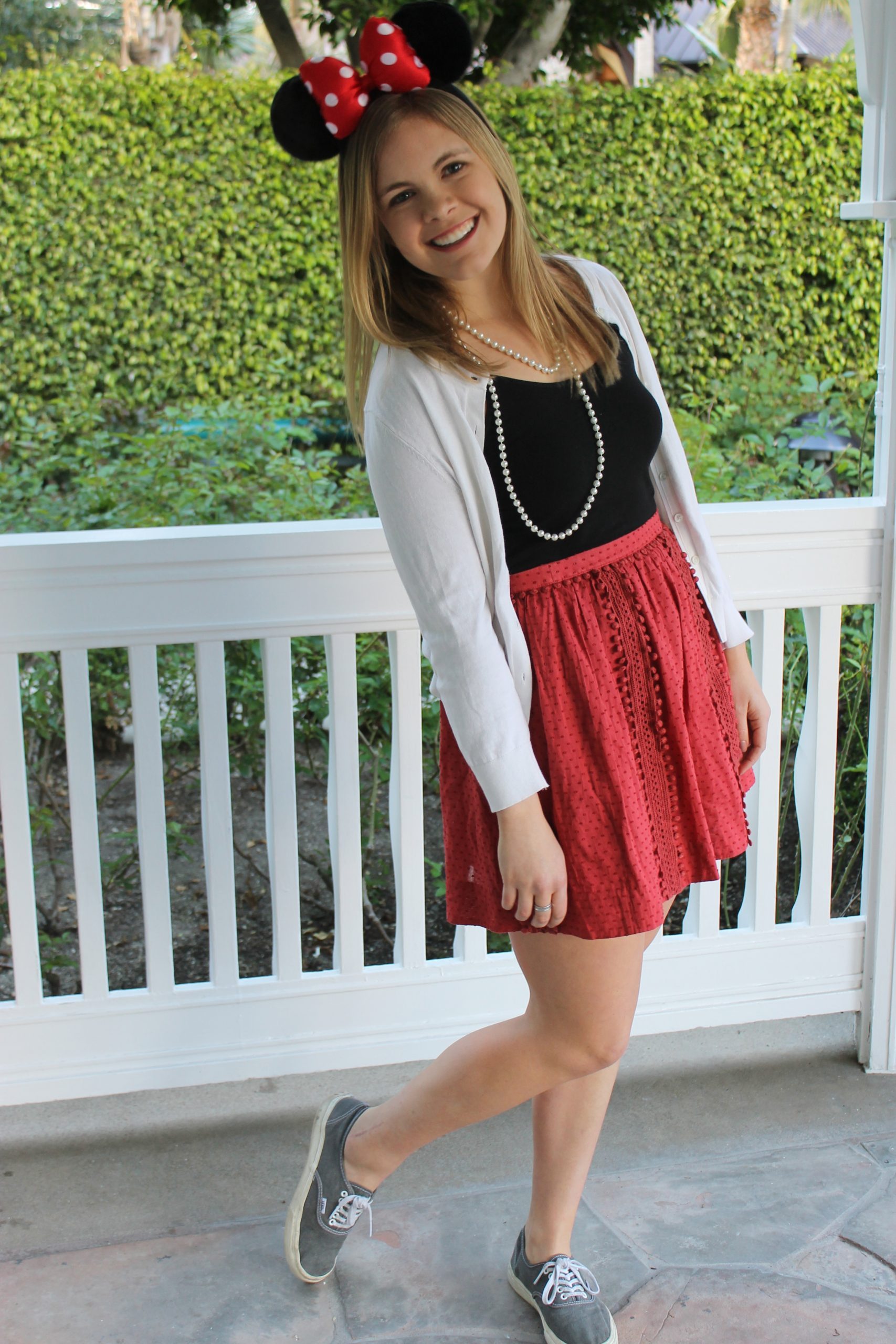 Theme Park Casual Outing Outfit Idea Theme Park Casual Outing Outfit Idea — Disney Outfits
