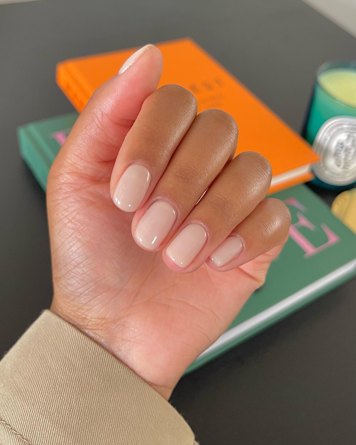Creamy Beige Short Square Nails Creamy Beige Short Square Nails — Neutral Nails