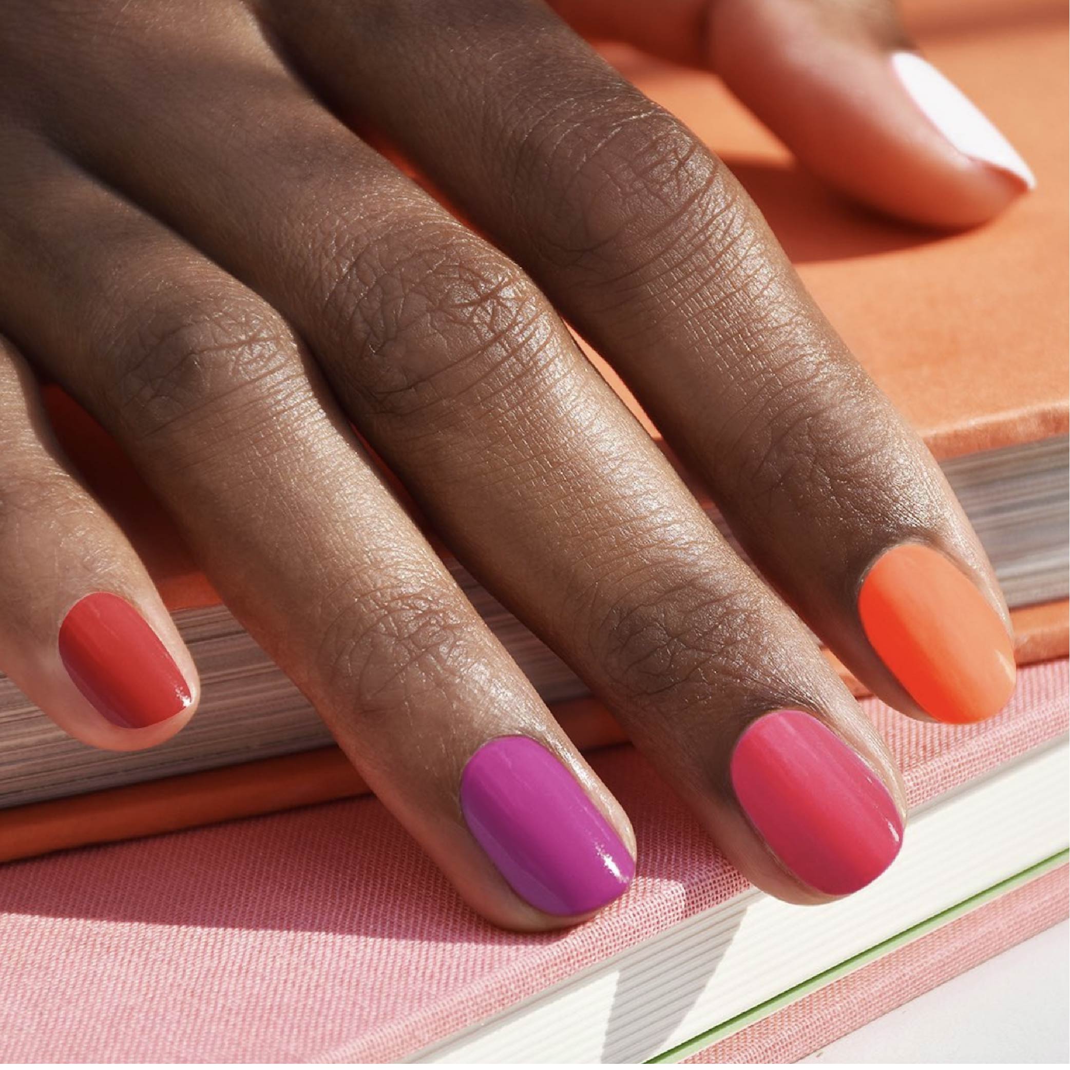 Vibrant Coral Magenta Orange Glossy Nails Vibrant Coral Magenta Orange Glossy Nails — Nails for Brown Skin