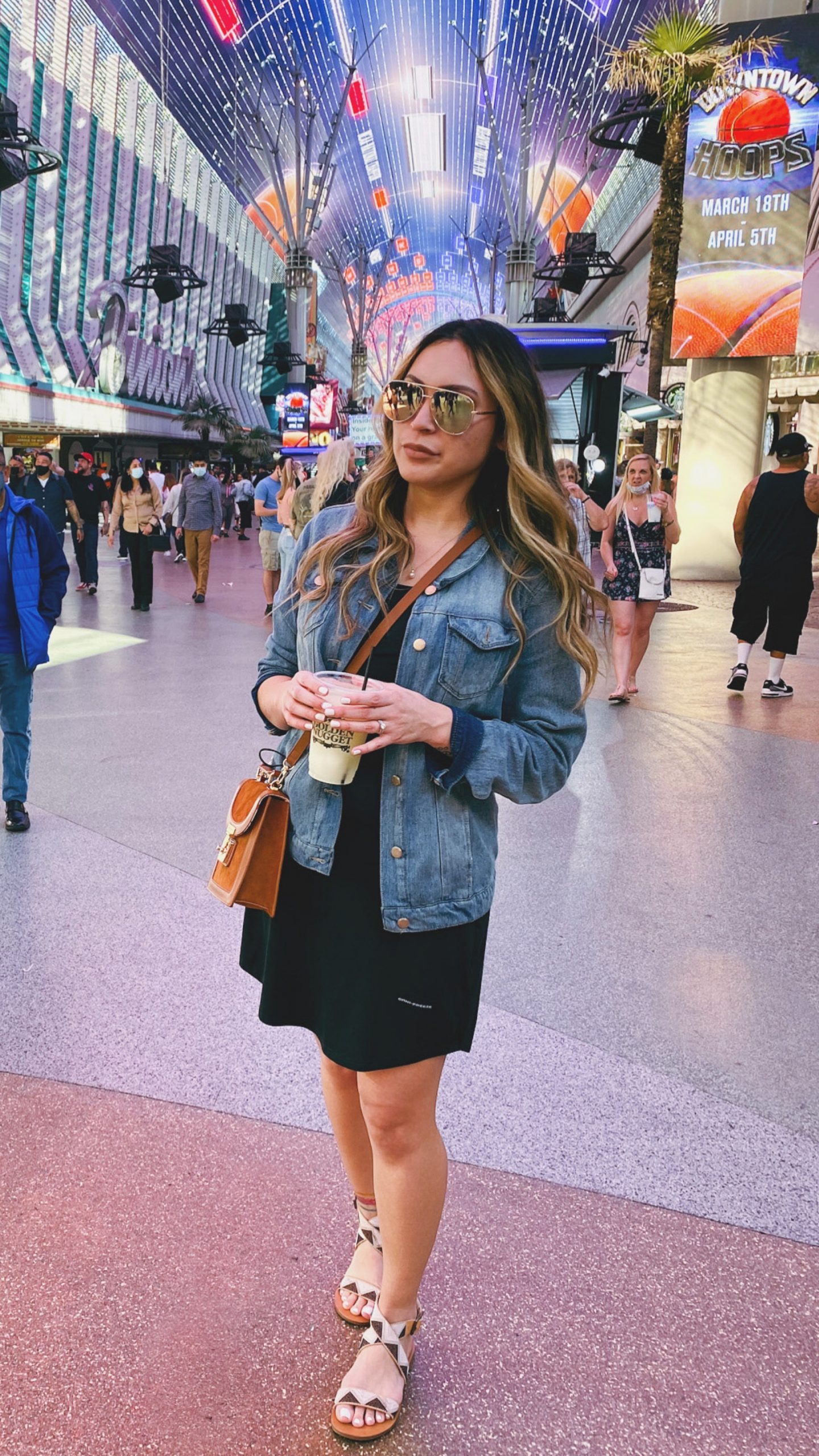 Street Style Vegas: Denim Jacket and T-Shirt Dress — Vegas Outfits