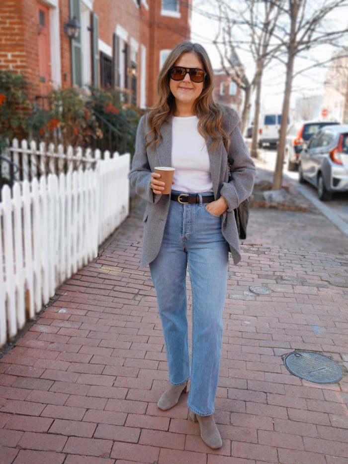 Textured Blazer Over T-Shirt with Straight-Leg Jeans Textured Blazer Over T-Shirt with Straight-Leg Jeans — Layering Outfits