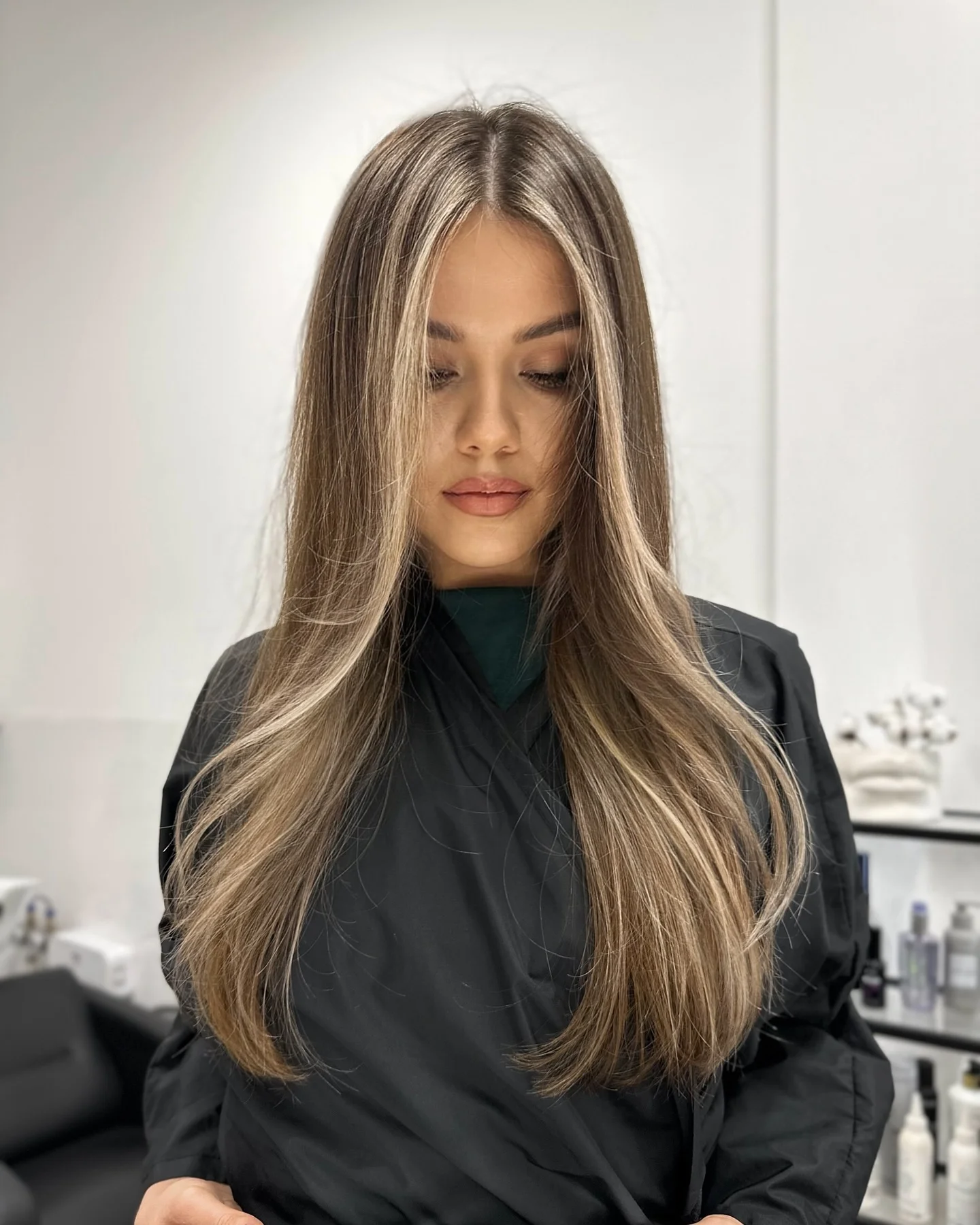 30 Halo Hair Color Ideas for a Trendy Look and a Fresh New Style