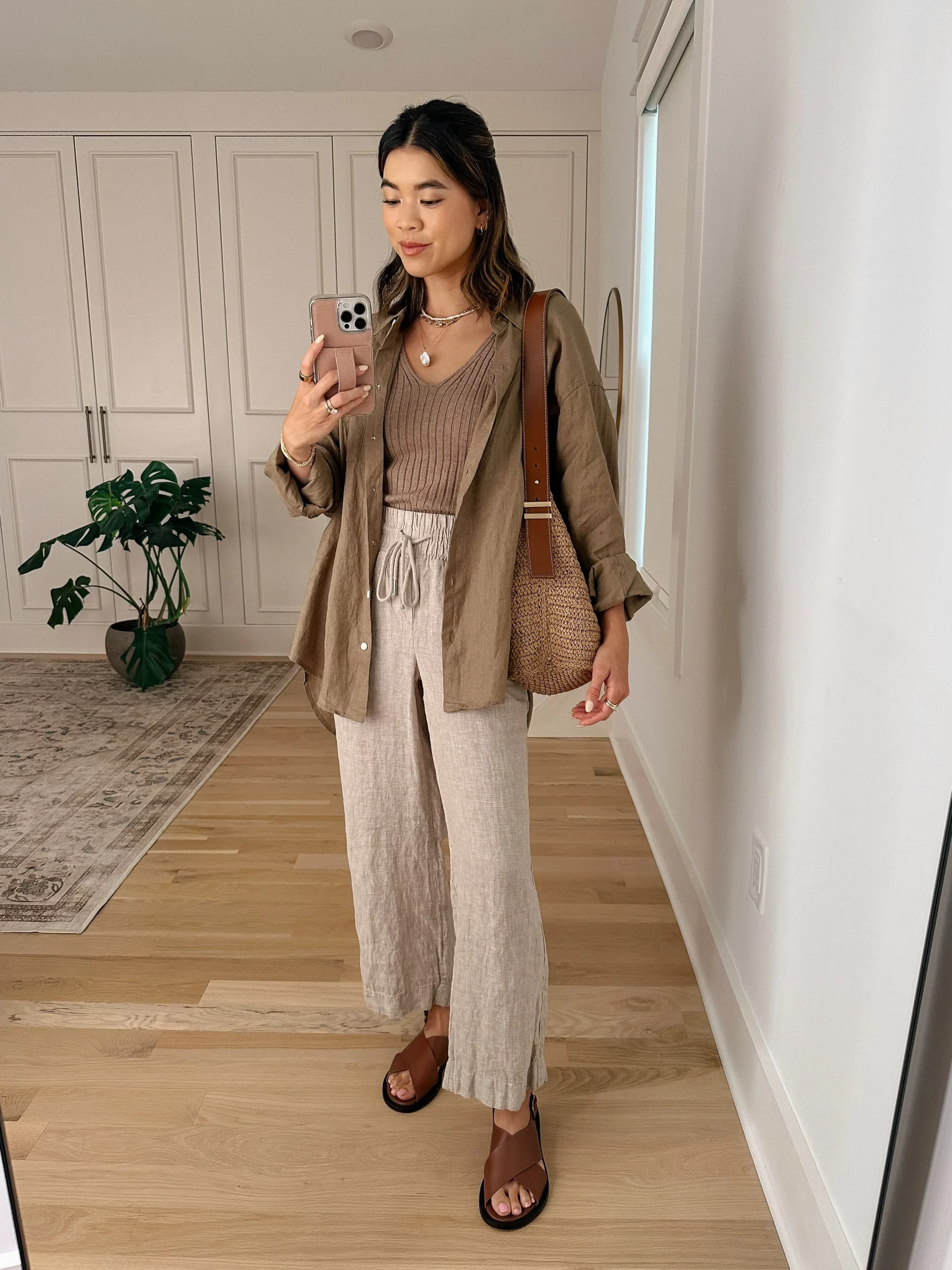 Linen Shirt and Wide-Leg Trousers for Summer Linen Shirt and Wide-Leg Trousers for Summer — Petite Outfits