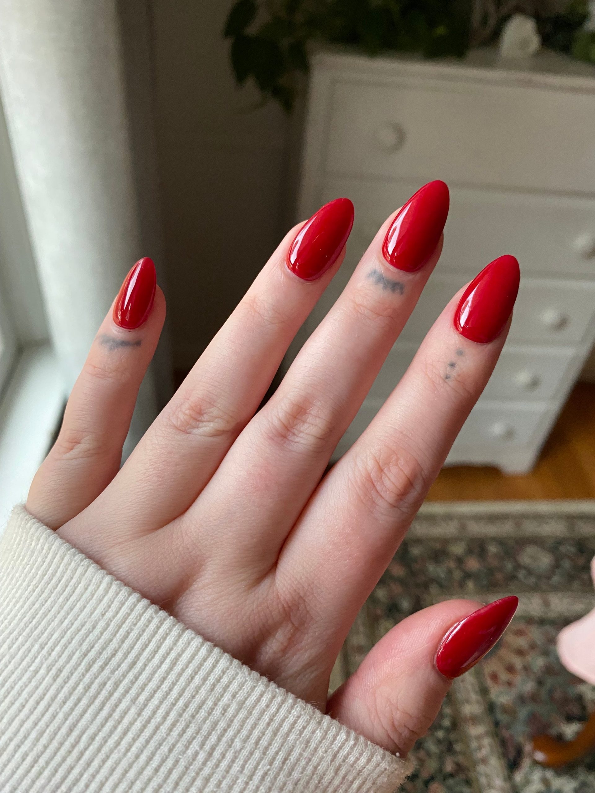 Vibrant Glossy Red Medium Almond — Red Nails