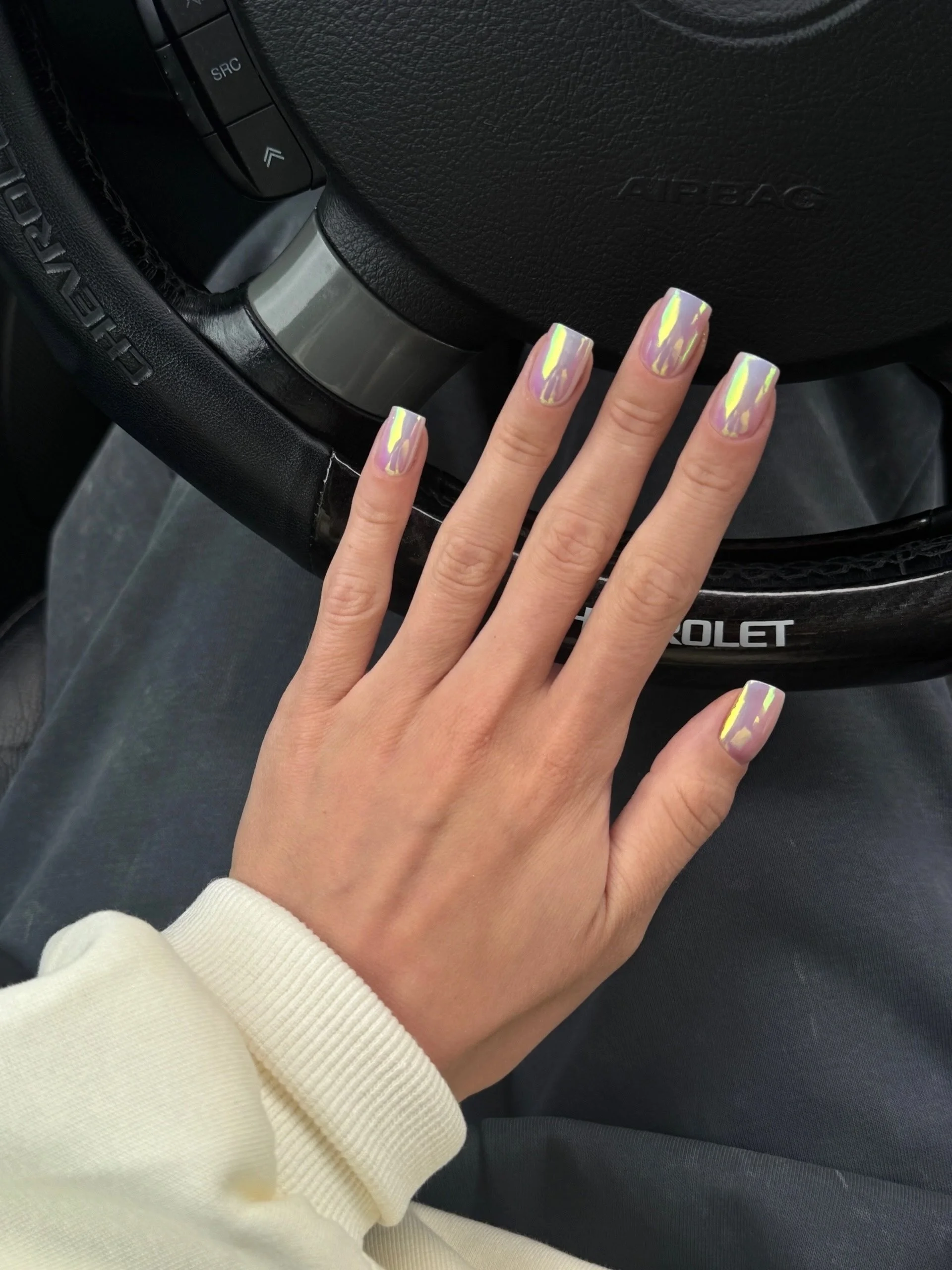 26 Pearl Nails With Iridescent Glossy Elegant Finish: The New Chic Nail Trend