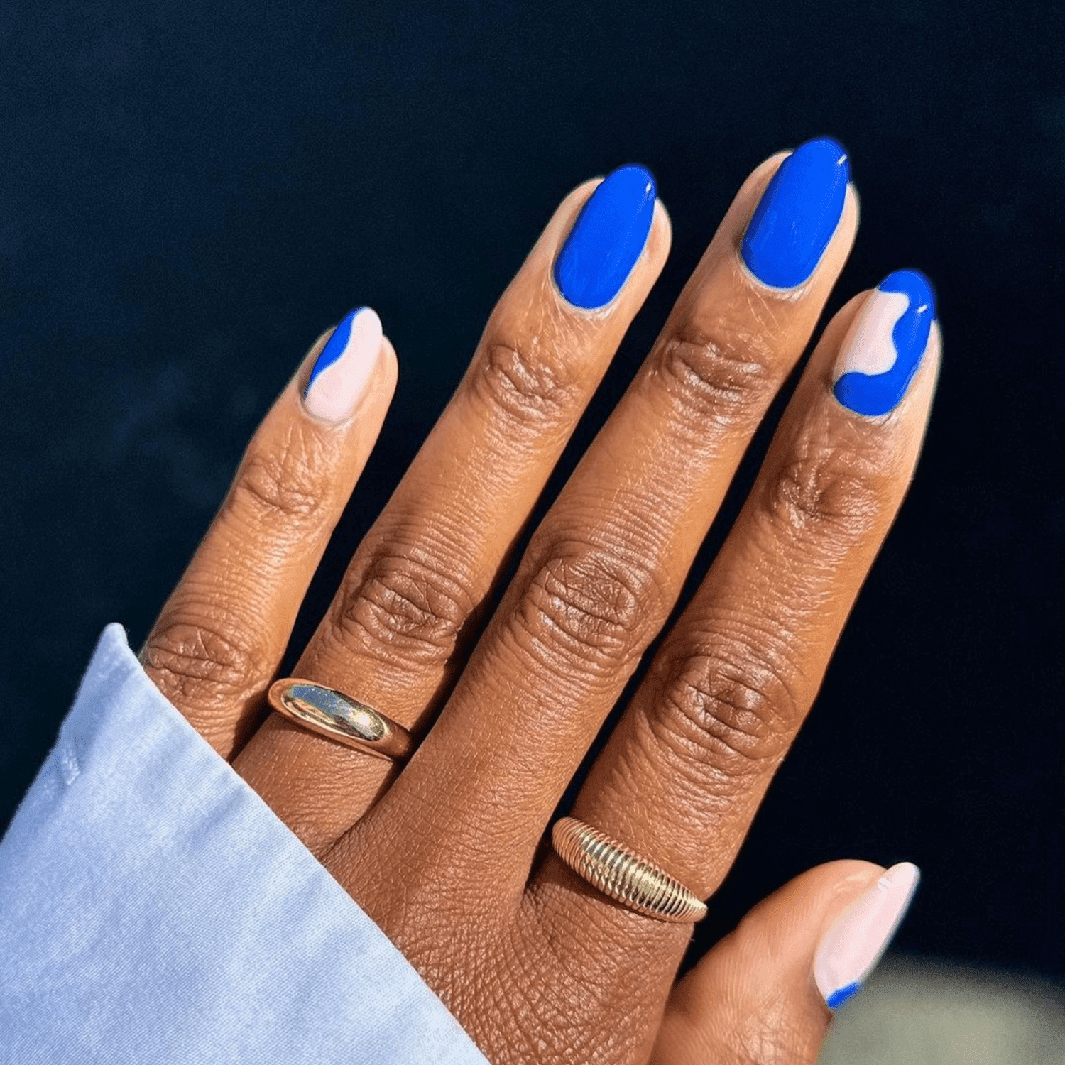 Abstract Royal Blue & Pink Color Block Short Oval Nails Abstract Royal Blue & Pink Color Block Short Oval Nails — Royal Blue Nails