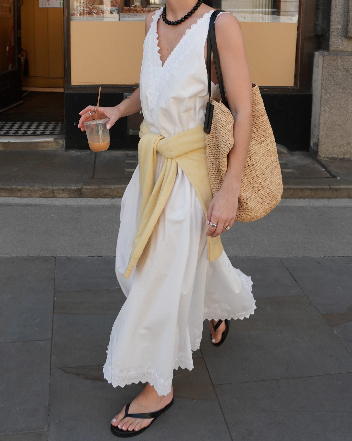 Black Flip-Flops Outfit Idea Black Flip-Flops Outfit Idea — Everyday Outfits