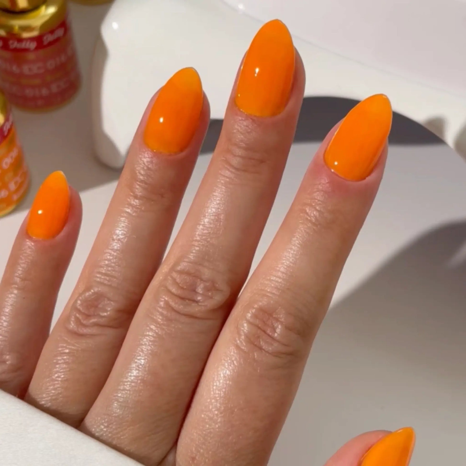 Bright Orange Jelly Almonds Bright Orange Jelly Almonds — Short Almond Nails