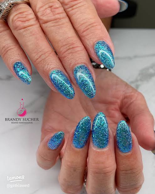 Party Visual Idea — Glitter Nails