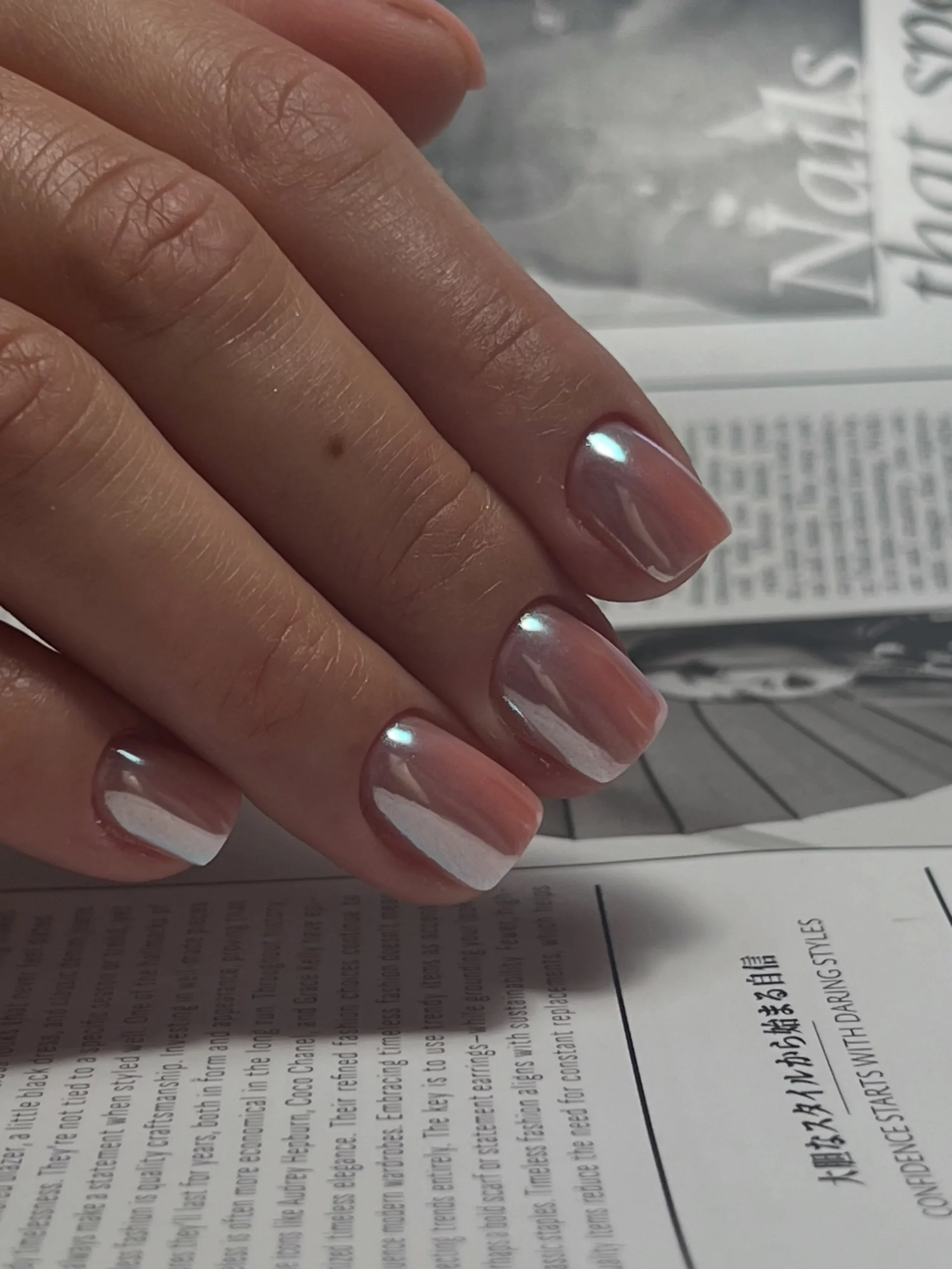 21 Pearl Powder Nails for a Chic and Elegant Manicure