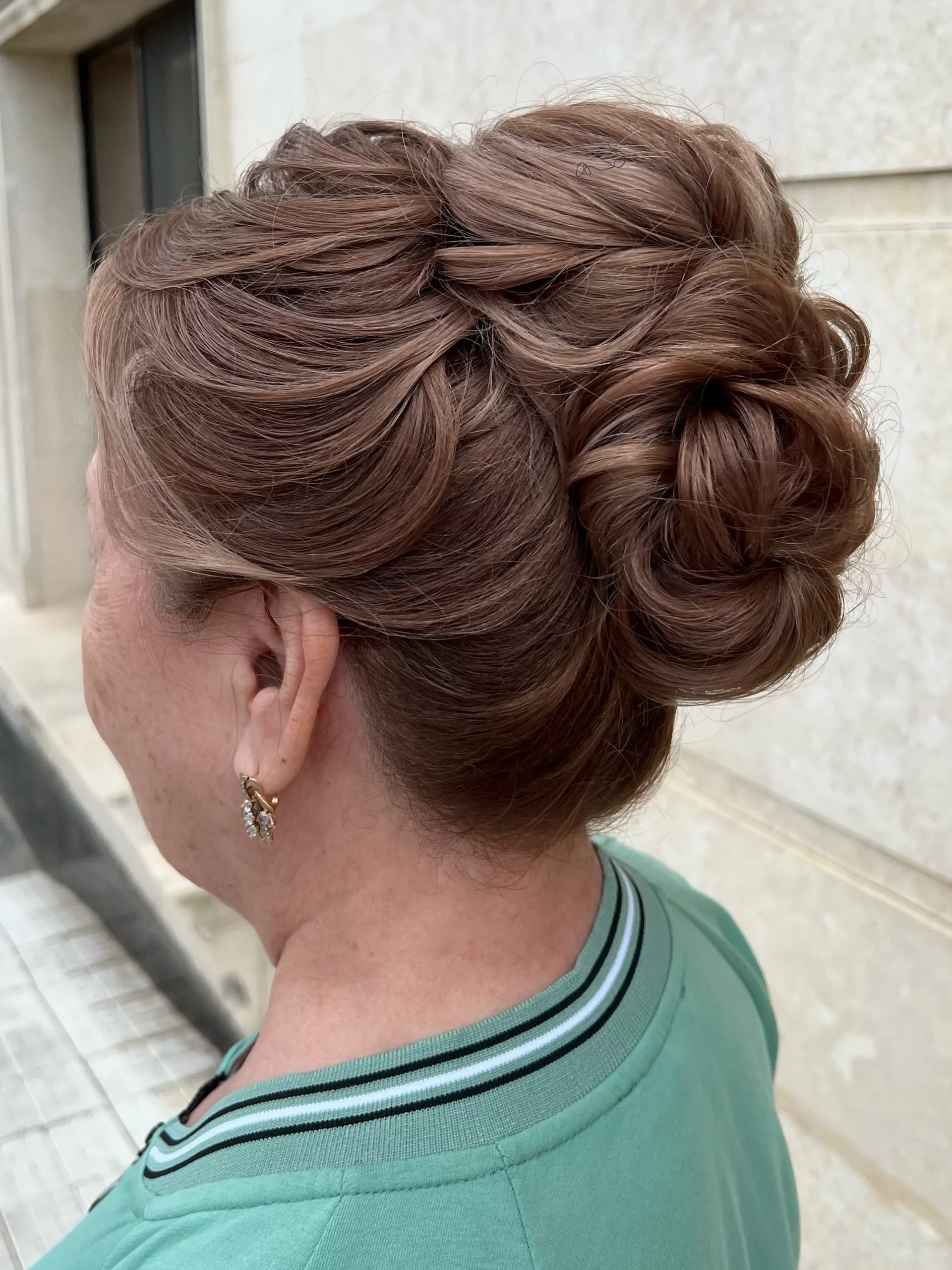 28 Easy Medium-Length Hairstyles for Women You’ll Want to Try