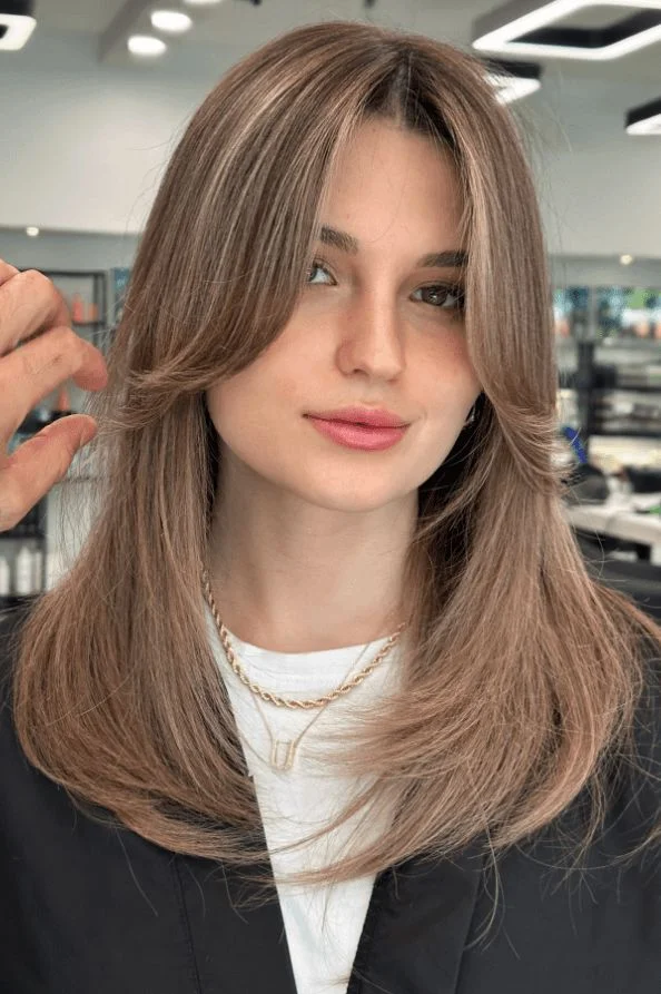 Curtain Bangs for Round Faces: 25 Flattering Ideas for 2026