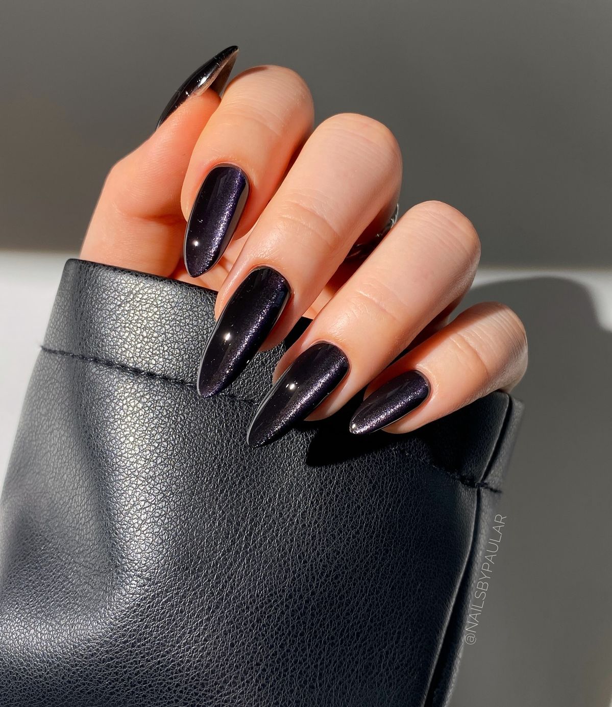 Shimmer Visual Idea Shimmer Visual Idea — Black Nails