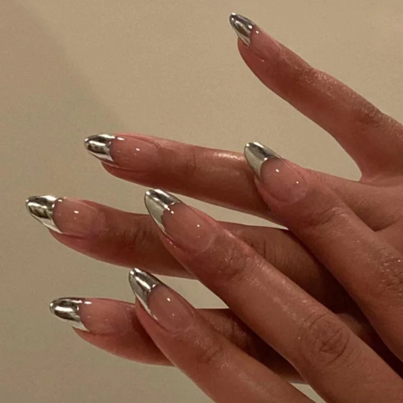 Brilliant Gold Chrome Tips with Star Accent Brilliant Gold Chrome Tips with Star Accent — Chrome French Tip Nails