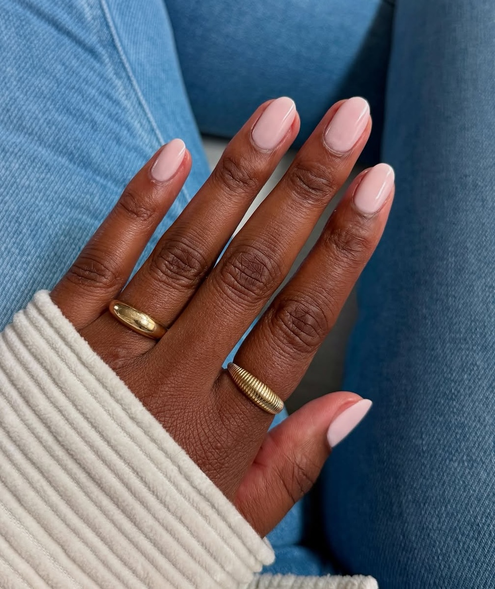 Pale Pink Cool Undertone Glossy Oval Nails Pale Pink Cool Undertone Glossy Oval Nails — Nails for Tan Skin