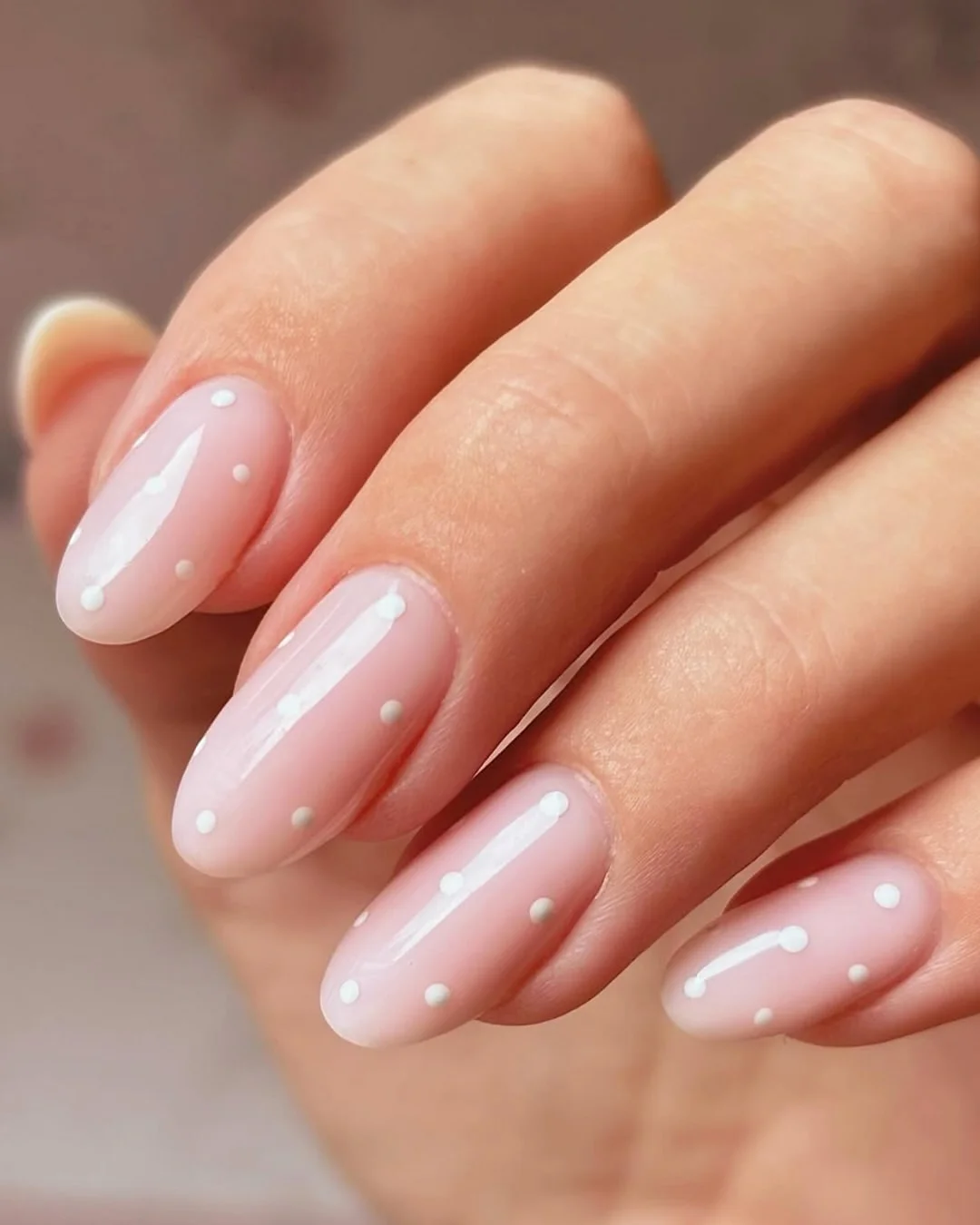 26 Polka Dot Nails Trend: Cute and Stylish Manicure Ideas