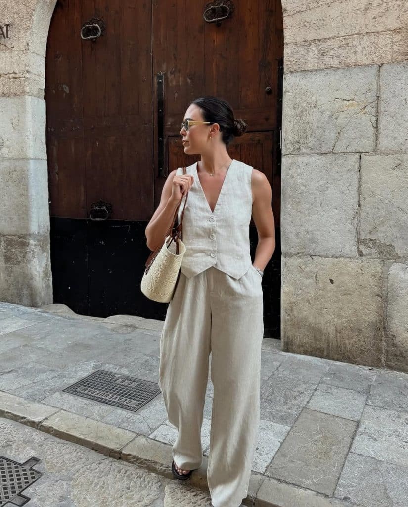 Beige Linen Vest and Trousers for Effortless European Charm Beige Linen Vest and Trousers for Effortless European Charm — Europe Outfits
